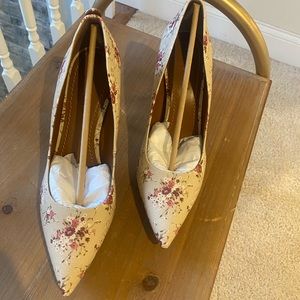 Brand New Coach Pumps Heels
